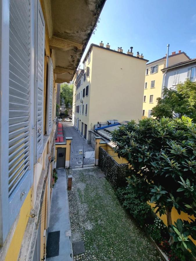 Relaxing Apartment In The Heart Of Milano Exteriör bild