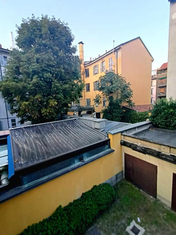 Relaxing Apartment In The Heart Of Milano Exteriör bild